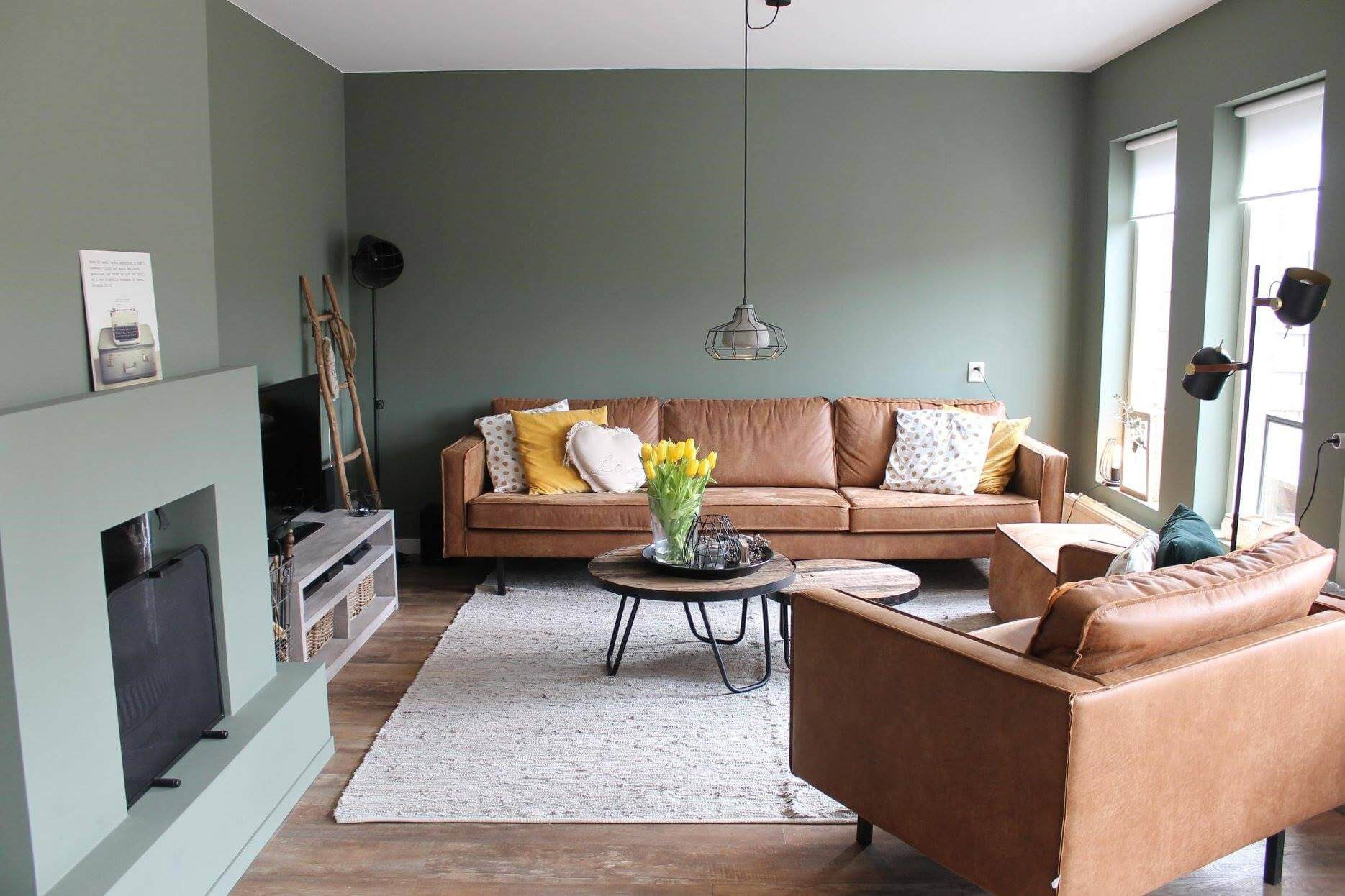 Wohnzimmer Wandgestaltung: Ideen &amp; Die Richtige Farbwahl! intended for Wandgestaltung Wohnzimmer Farbe